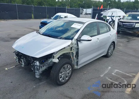 2020 Kia Rio S z USA, uszkodzony, nr VIN 3KPA24AD5LE313032